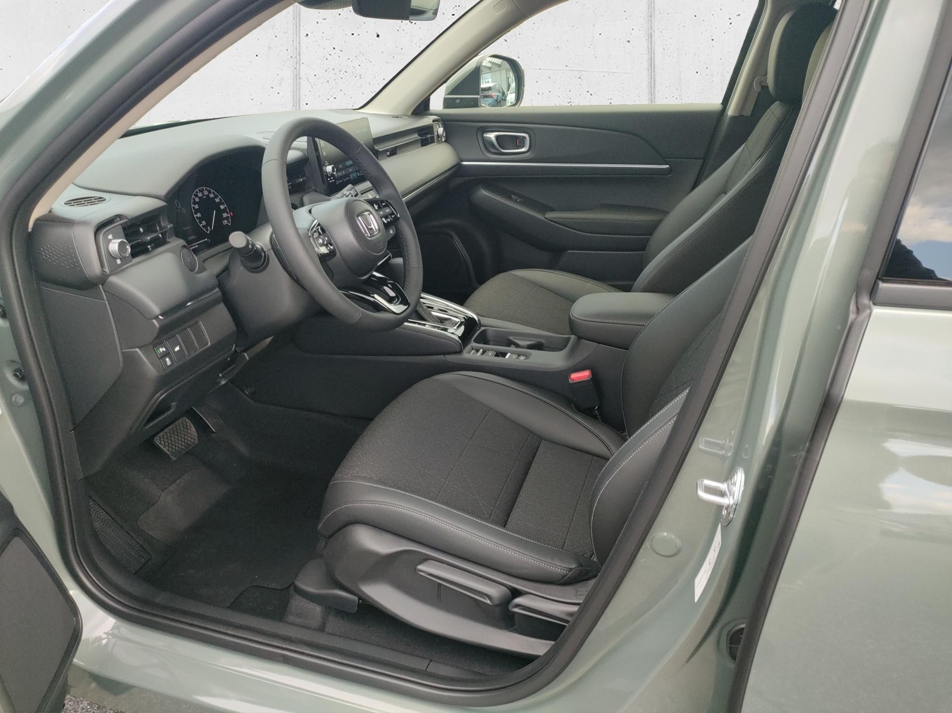 HONDA HR-V 1.5 i-MMD Advance-image-8