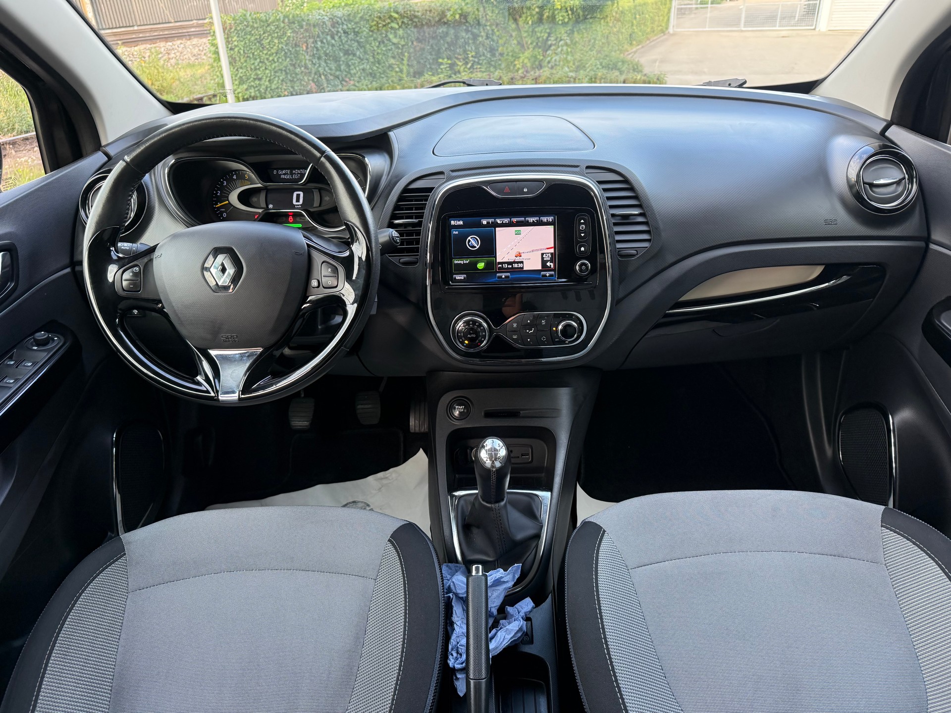 RENAULT Captur 1.5 dCi Dynamique-image-9