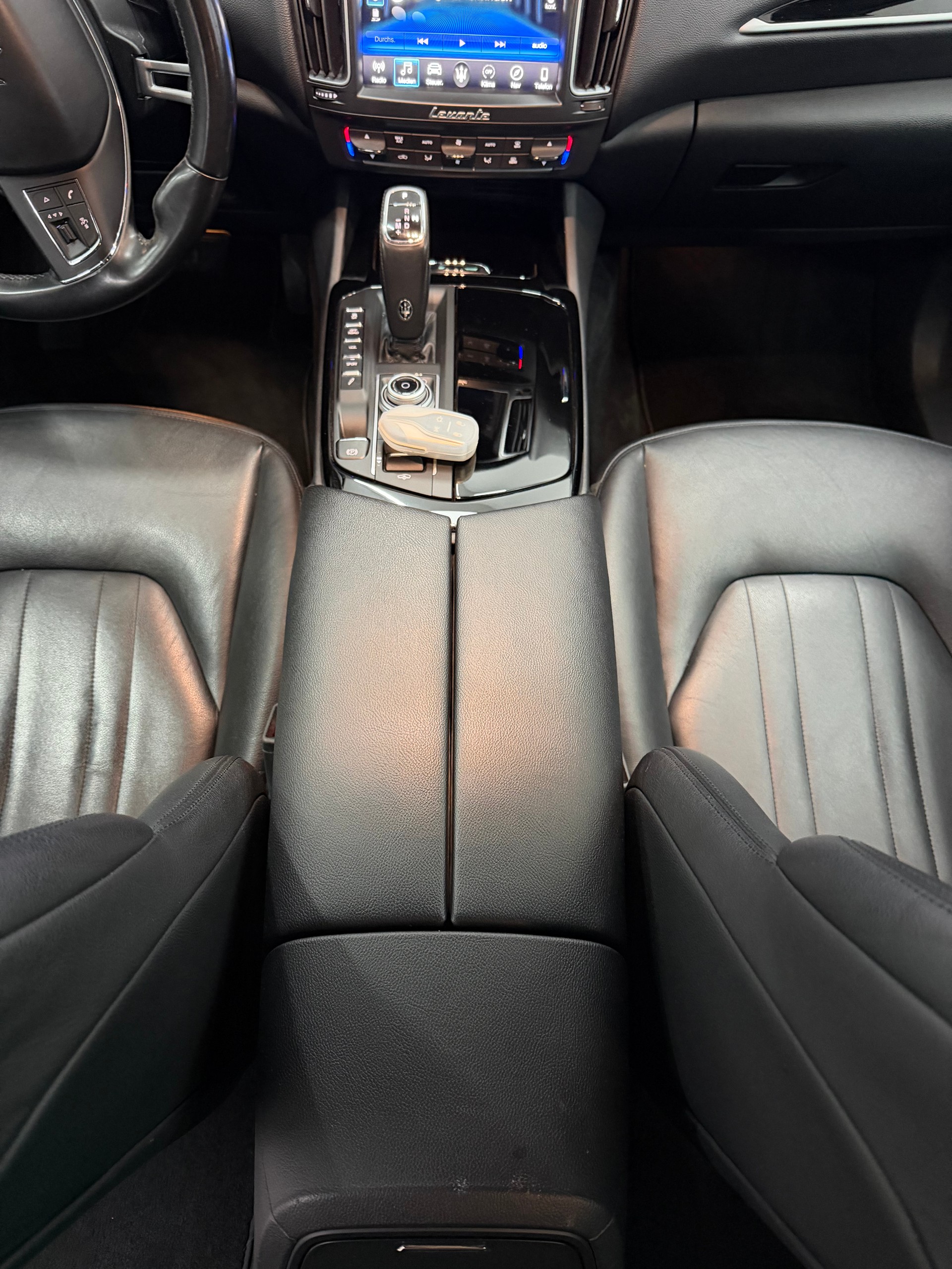 MASERATI Levante D 3.0 V6 GranLusso Automatica-image-11