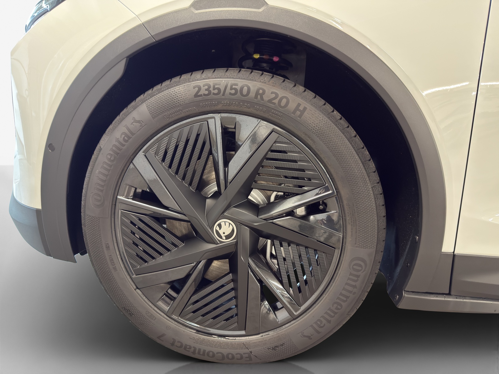 SKODA Elroq RS 4x4-image-14