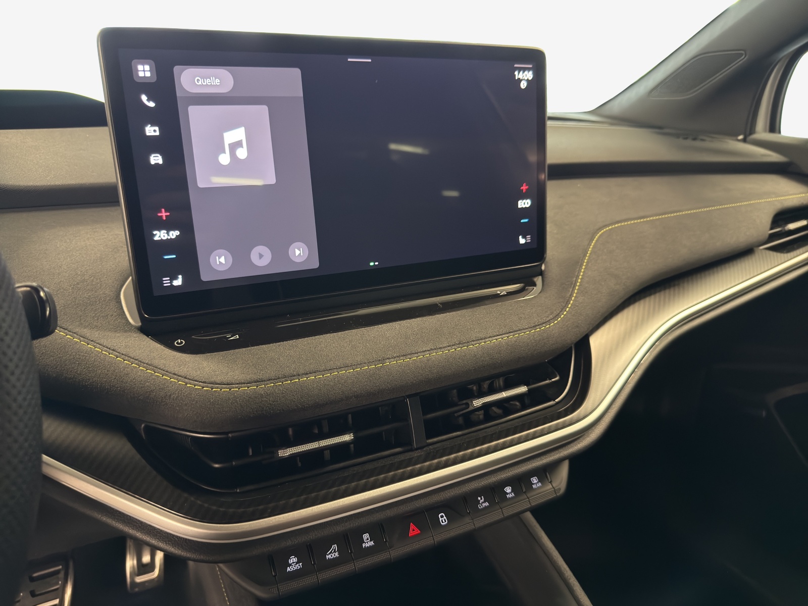 SKODA Elroq RS 4x4-image-10