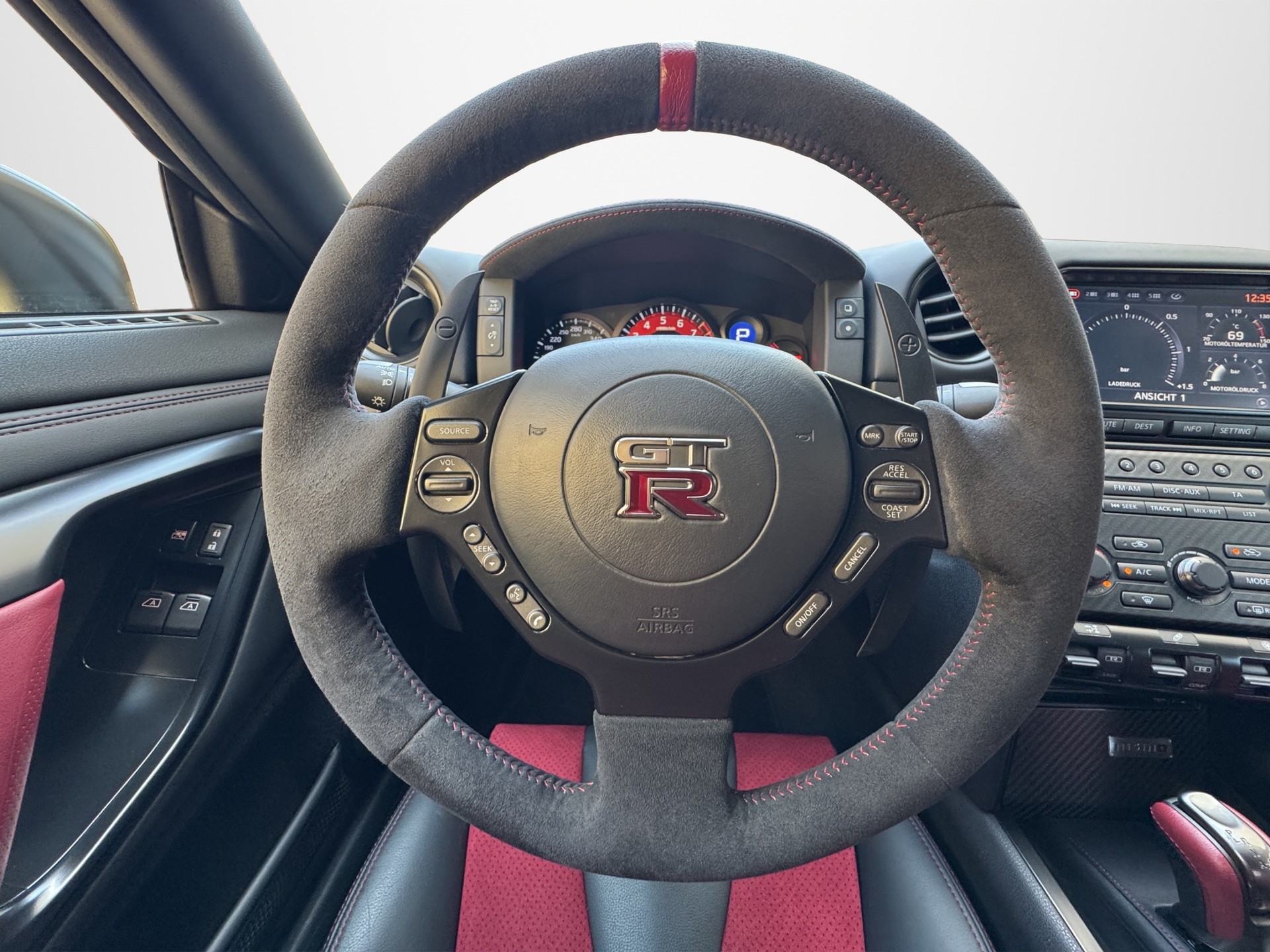 NISSAN GT-R 3.8 V6 BiT *Nismo*-image-14