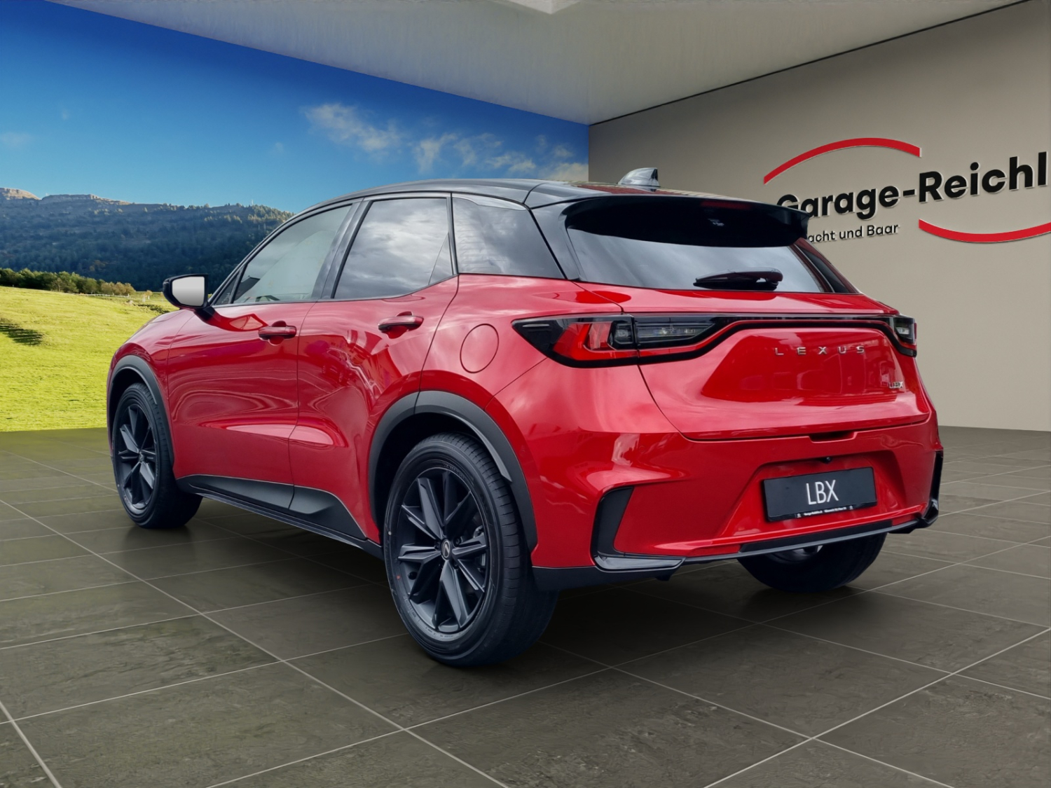 LEXUS LBX 1.5 Hybrid Vibrant Edition AWD-image-3