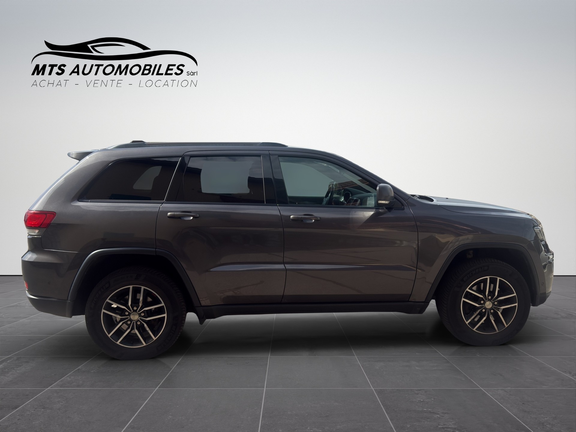 JEEP Grand Cherokee 3.0 CRD Trailhawk Automatic-image-6