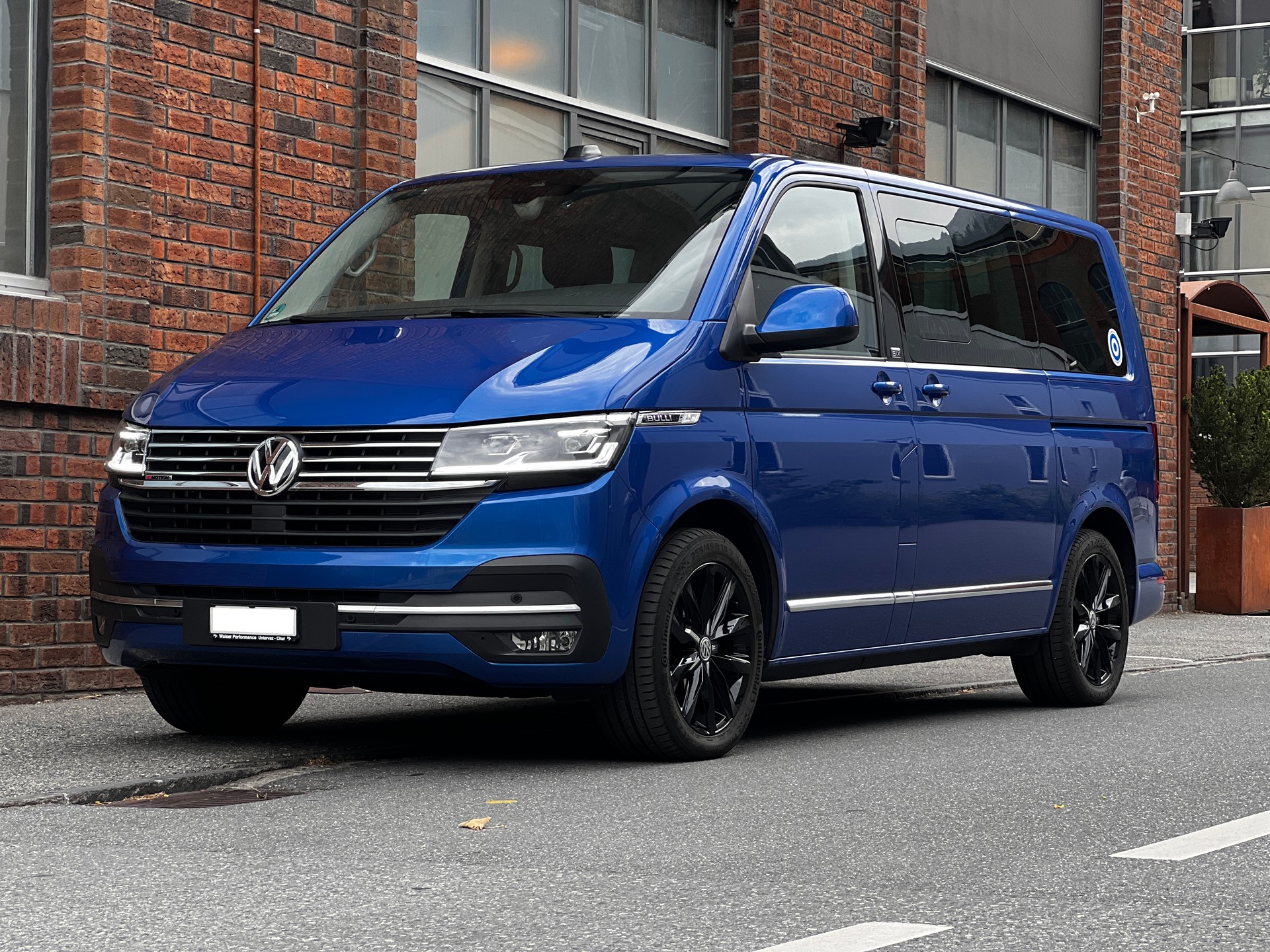 VW T6.1 Multivan 2.0 TDI Generation SIX DSG 4Motion-image-0