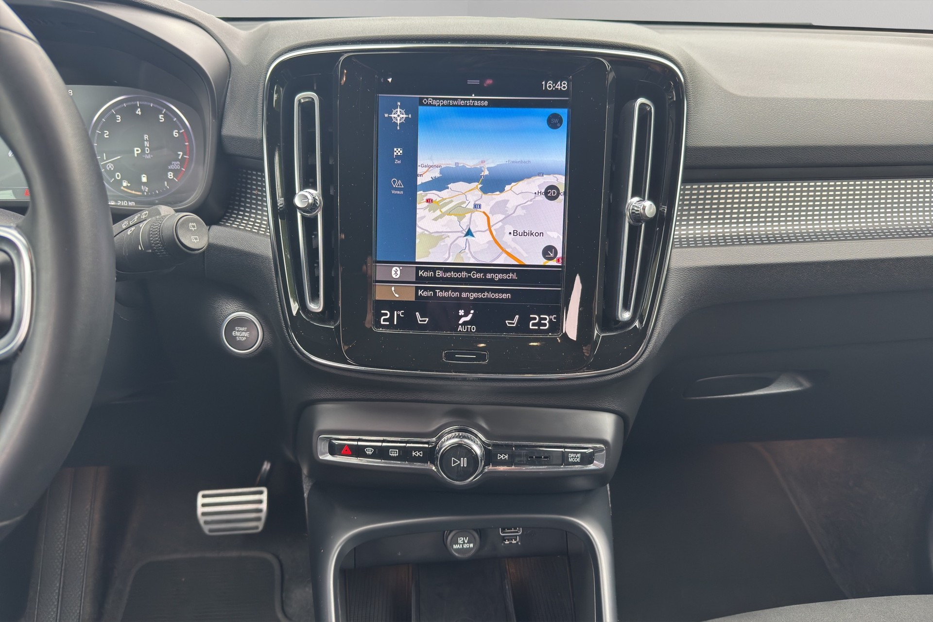 VOLVO XC40 B4 Benzin Mild Hybrid AWD R-Design Geartronic-image-7