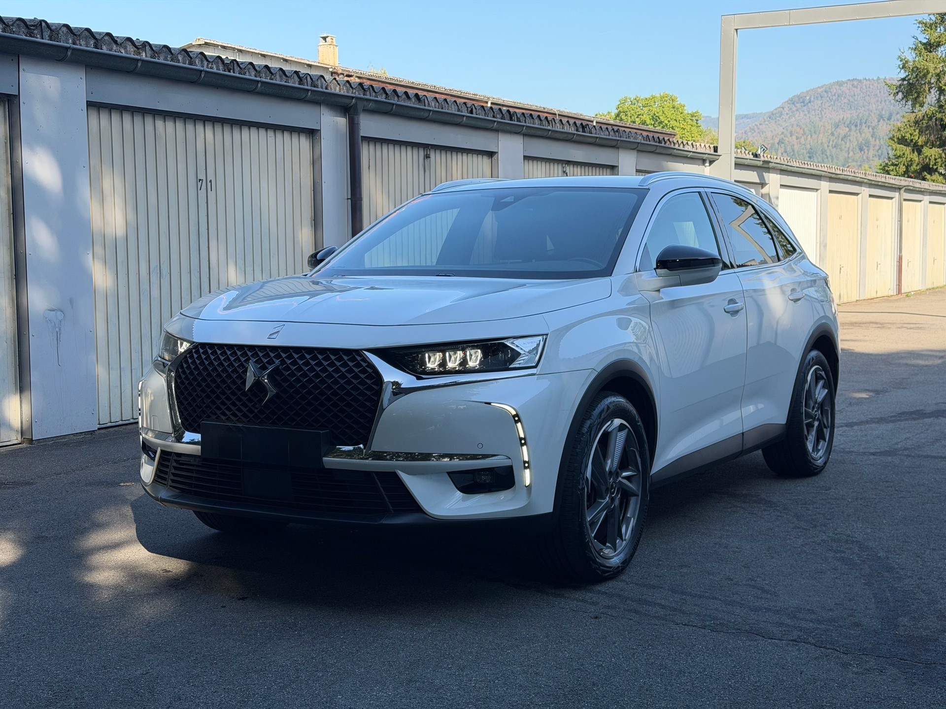 DS AUTOMOBILES 1.6 E-Tense Club 4x4-image-0