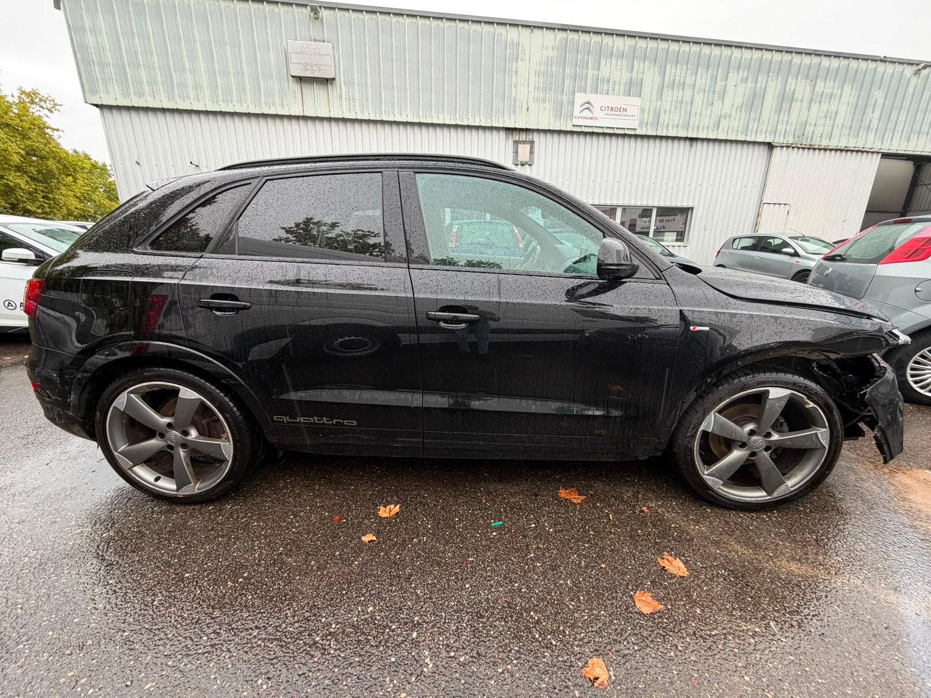 AUDI Q3 2.0 TFSI design quattro S-tronic-image-2