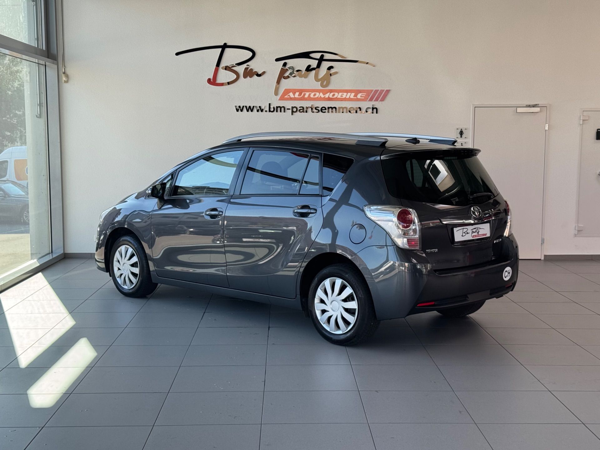 TOYOTA Verso 1.8 Swiss Trend-image-3
