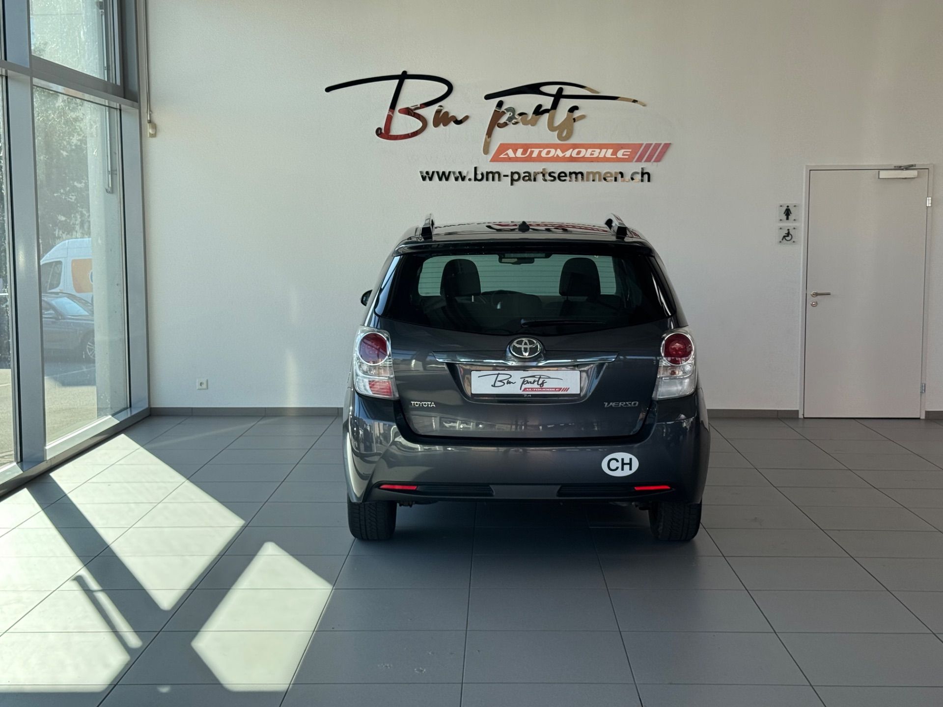 TOYOTA Verso 1.8 Swiss Trend-image-4