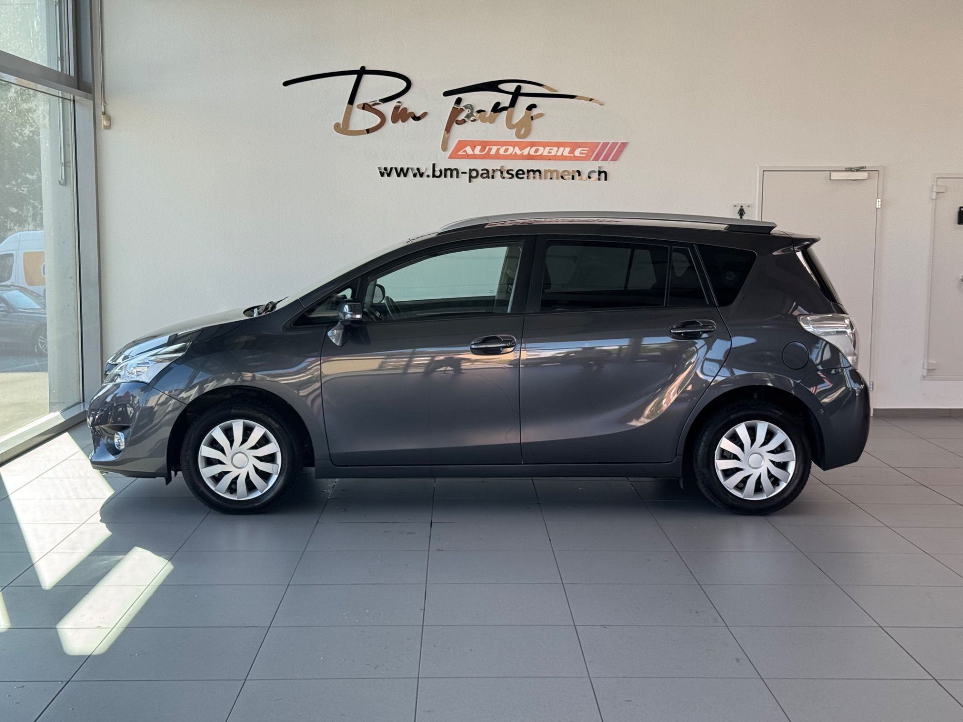 TOYOTA Verso 1.8 Swiss Trend-image-2