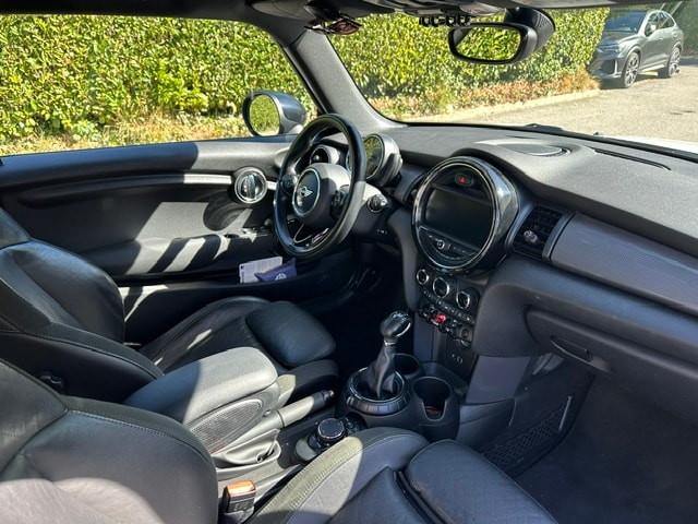 MINI 1.5i Cooper-image-1