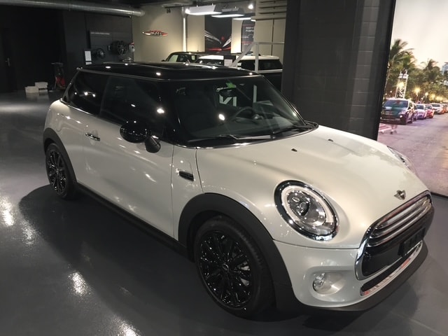 MINI 1.5i Cooper-image-2