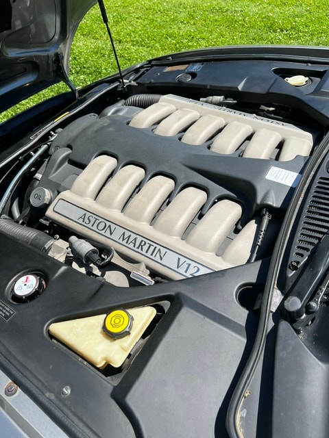 ASTON MARTIN DB7 Vantage-image-5