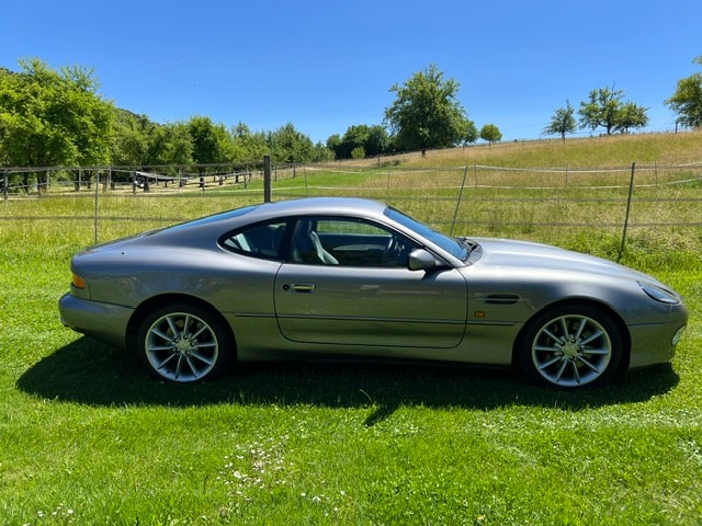 ASTON MARTIN DB7 Vantage-image-1