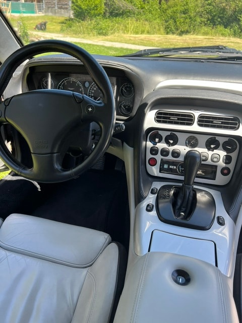 ASTON MARTIN DB7 Vantage-image-2