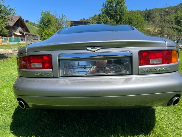 ASTON MARTIN DB7 Vantage-image-3