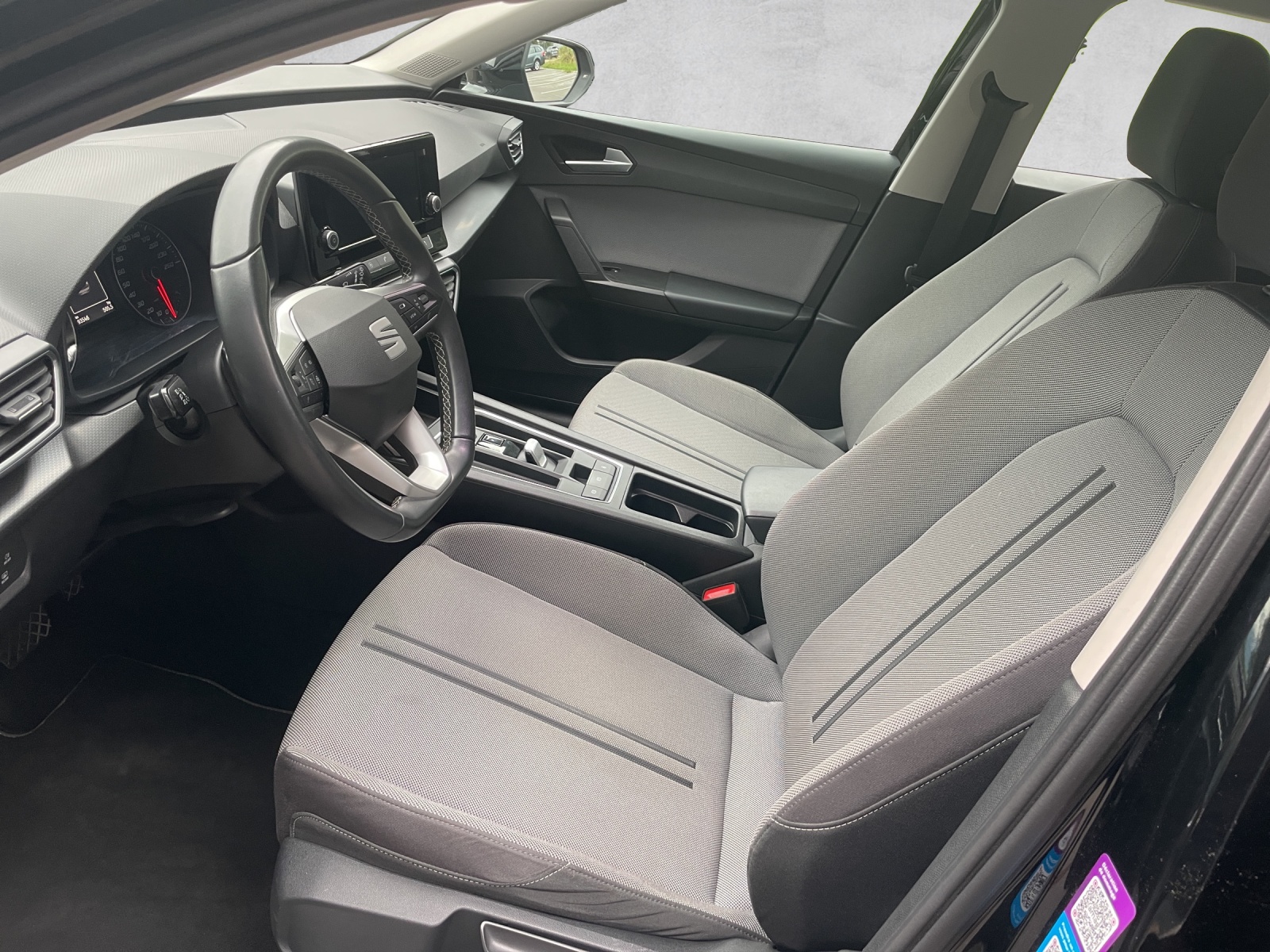 SEAT Leon 1.0 eTSI mHEV Style-image-8