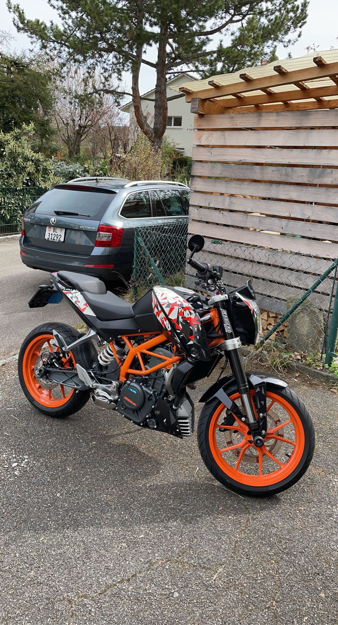 KTM 390 Duke ABS-image-2