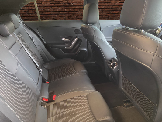 MERCEDES-BENZ A 180 Night Star-image-11