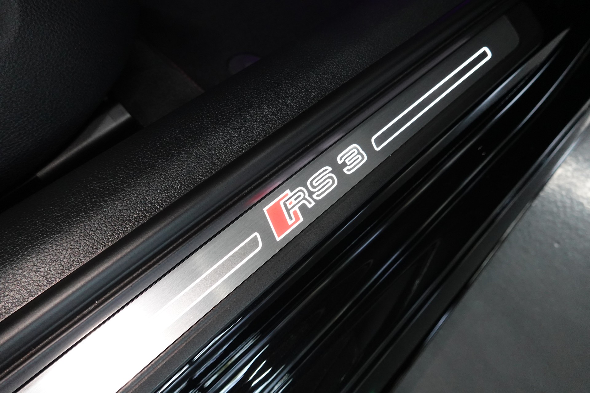 AUDI RS3 SPORTBACK 2.5 TSI QUATTRO S-TRONIC BLACK CH-FZ OHNE OPF-image-42