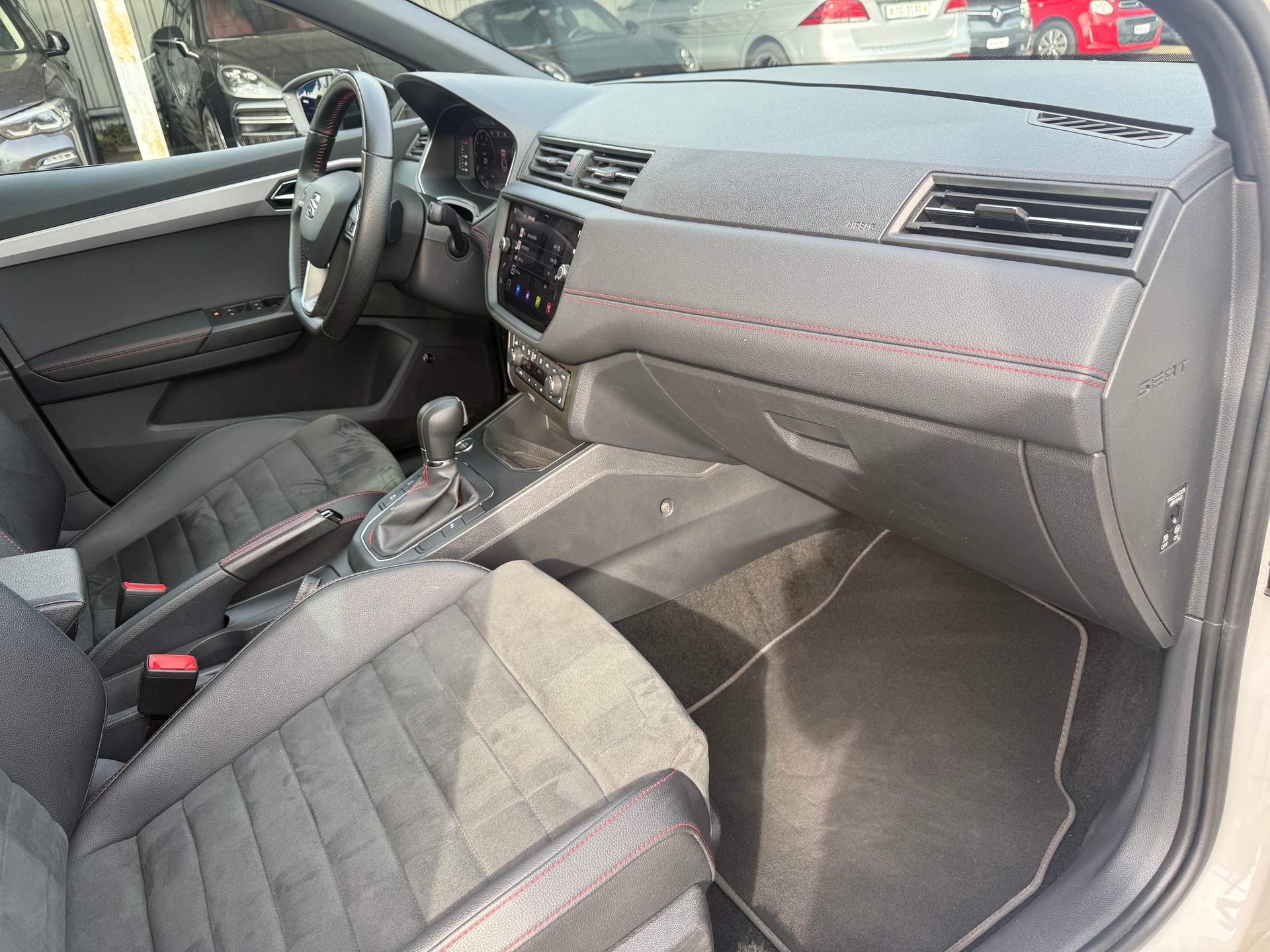 SEAT Ibiza 1.0 EcoTSI Hola FR DSG ***PANORAMADACH***-image-17