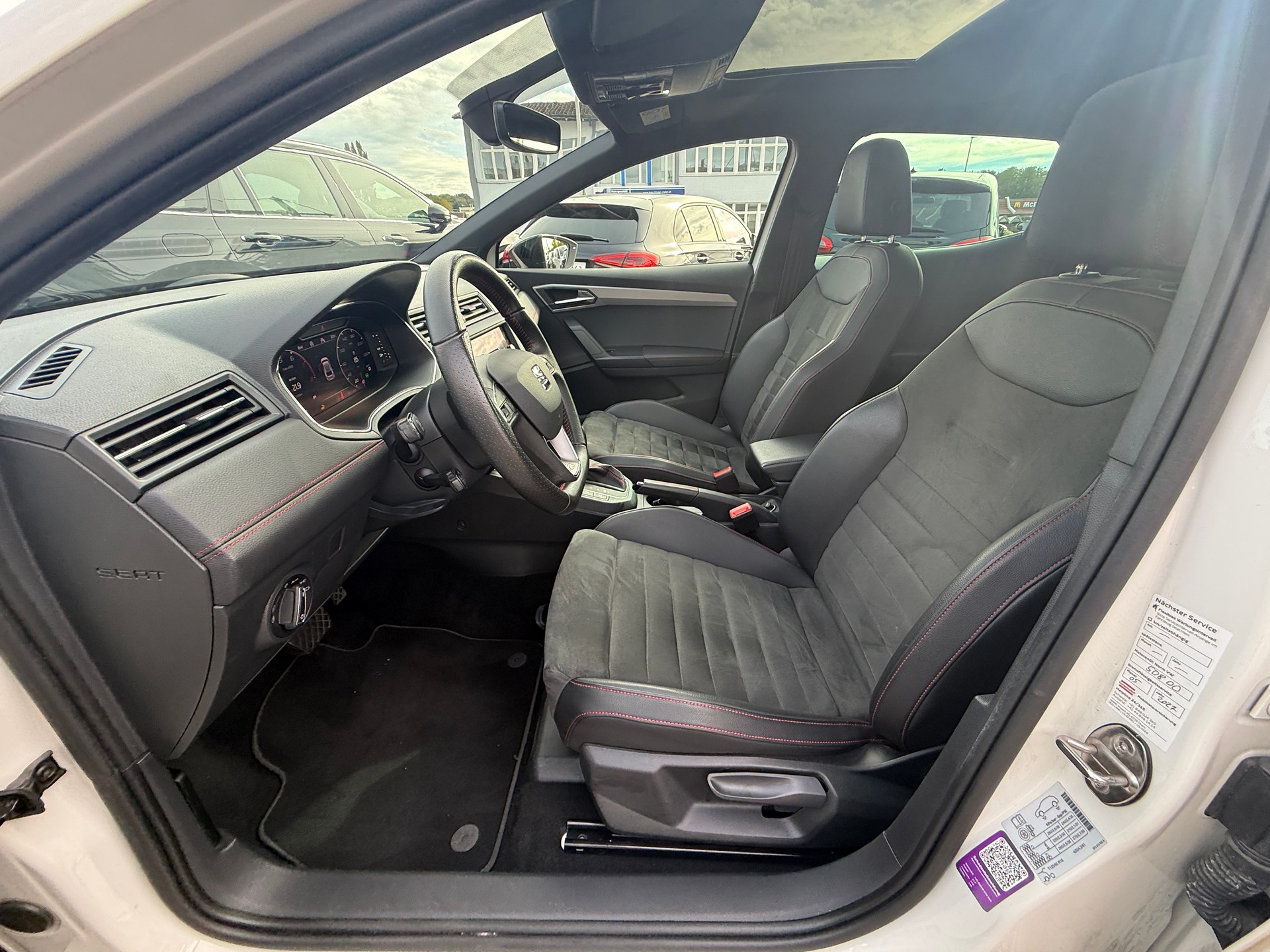 SEAT Ibiza 1.0 EcoTSI Hola FR DSG ***PANORAMADACH***-image-22