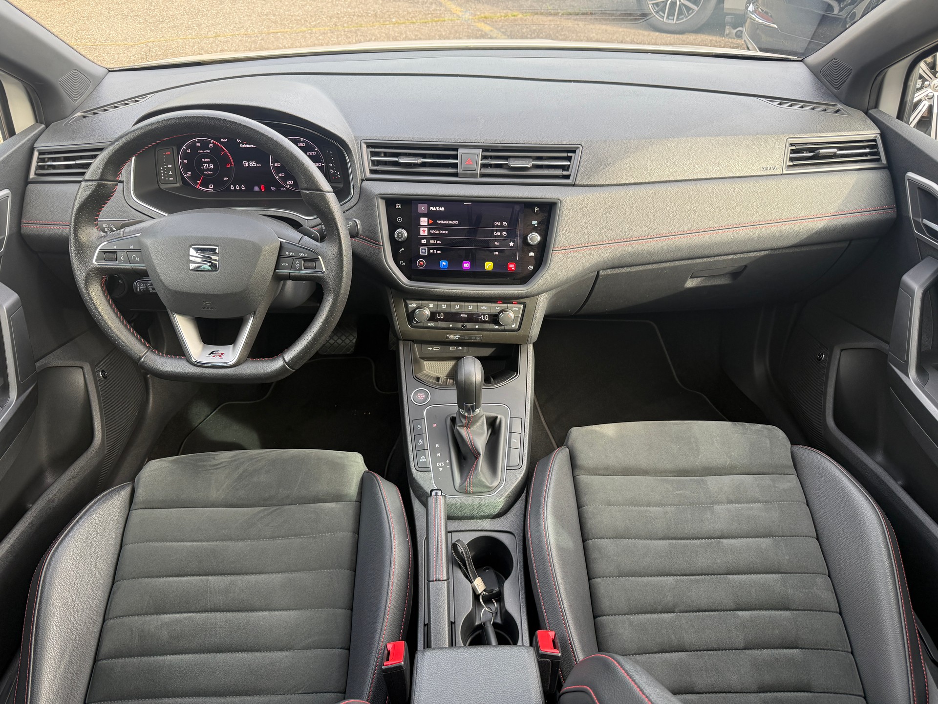 SEAT Ibiza 1.0 EcoTSI Hola FR DSG ***PANORAMADACH***-image-9