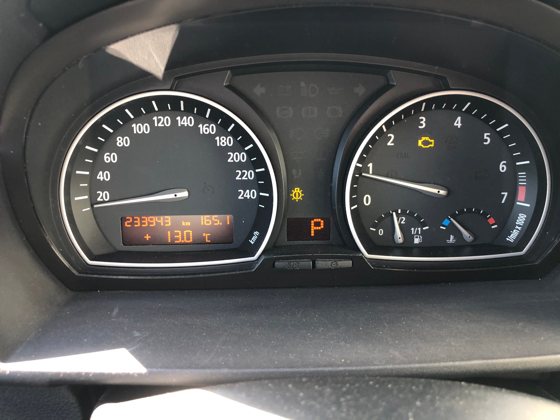 BMW X3 2.5i-image-13