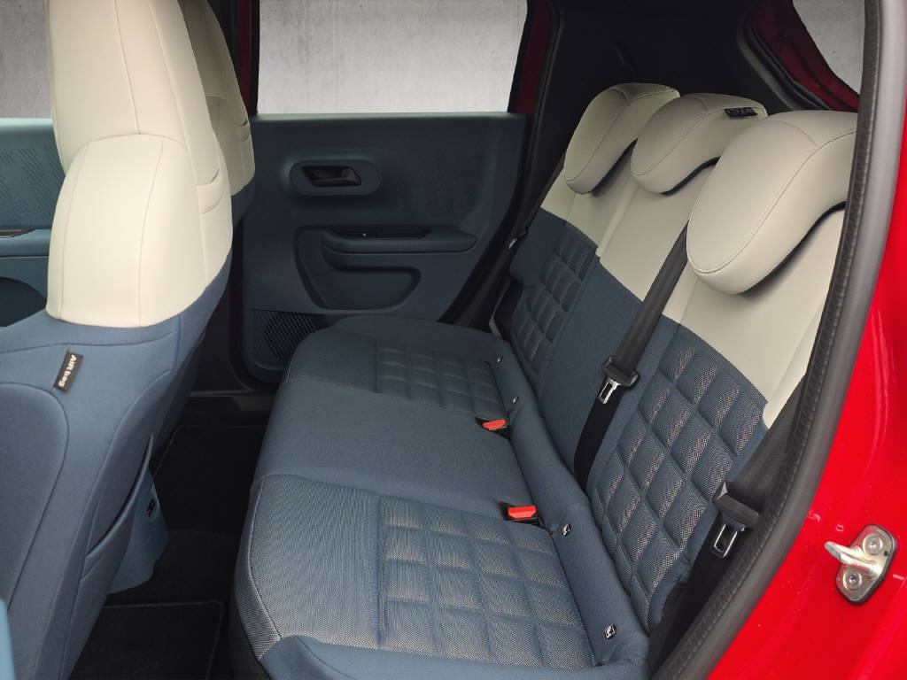 FIAT Grande Panda La Prima-image-11