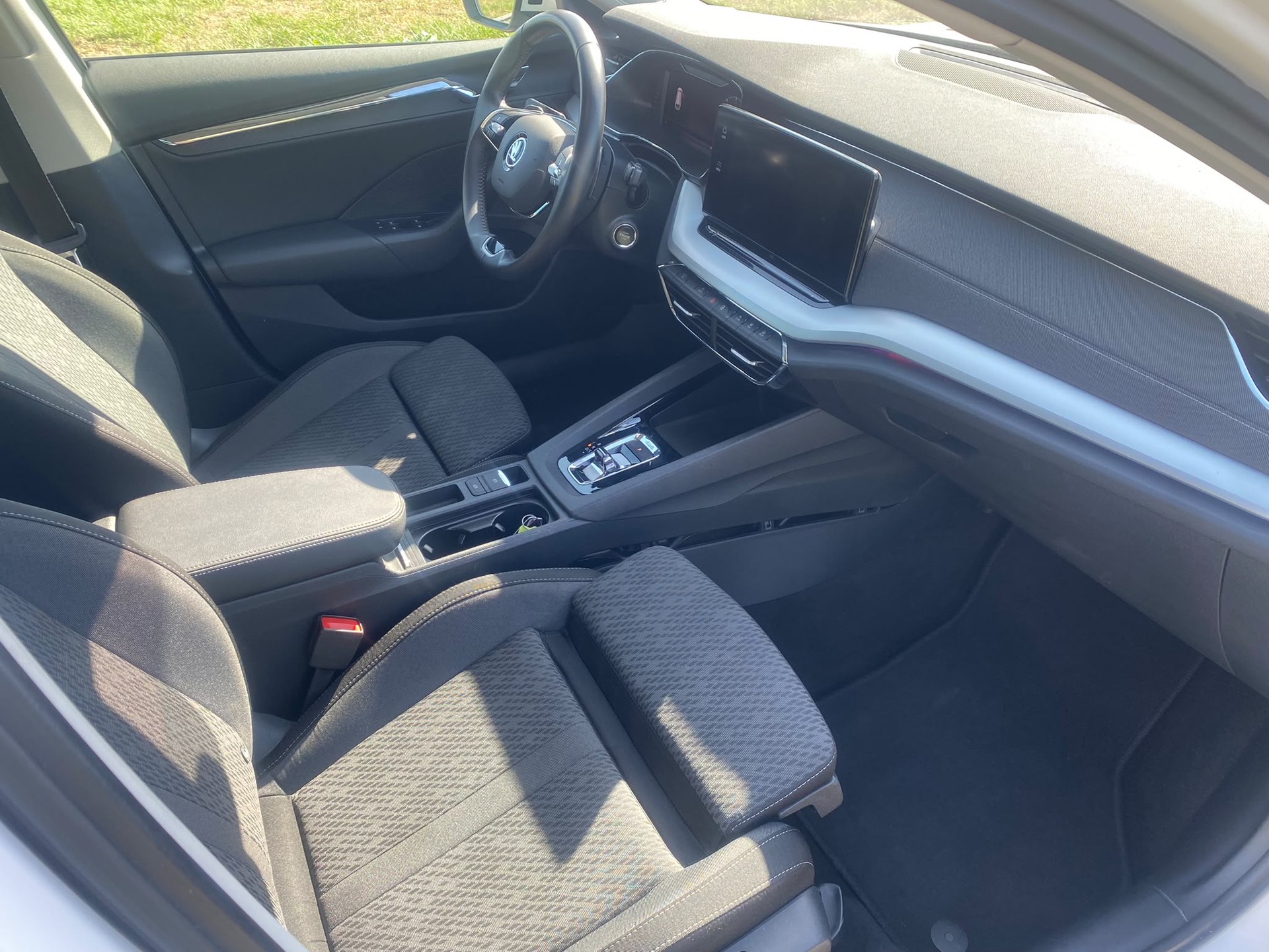 SKODA Octavia Combi 2.0 TDI DSG Style 4x4-image-9