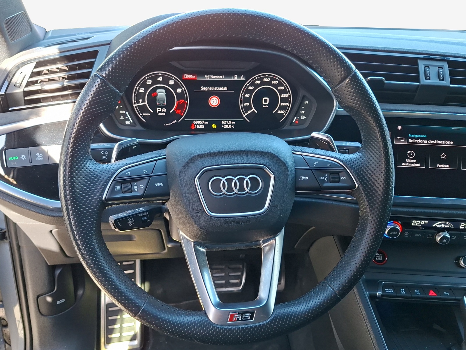 AUDI RS Q3 Sportback quattro S tronic-image-9