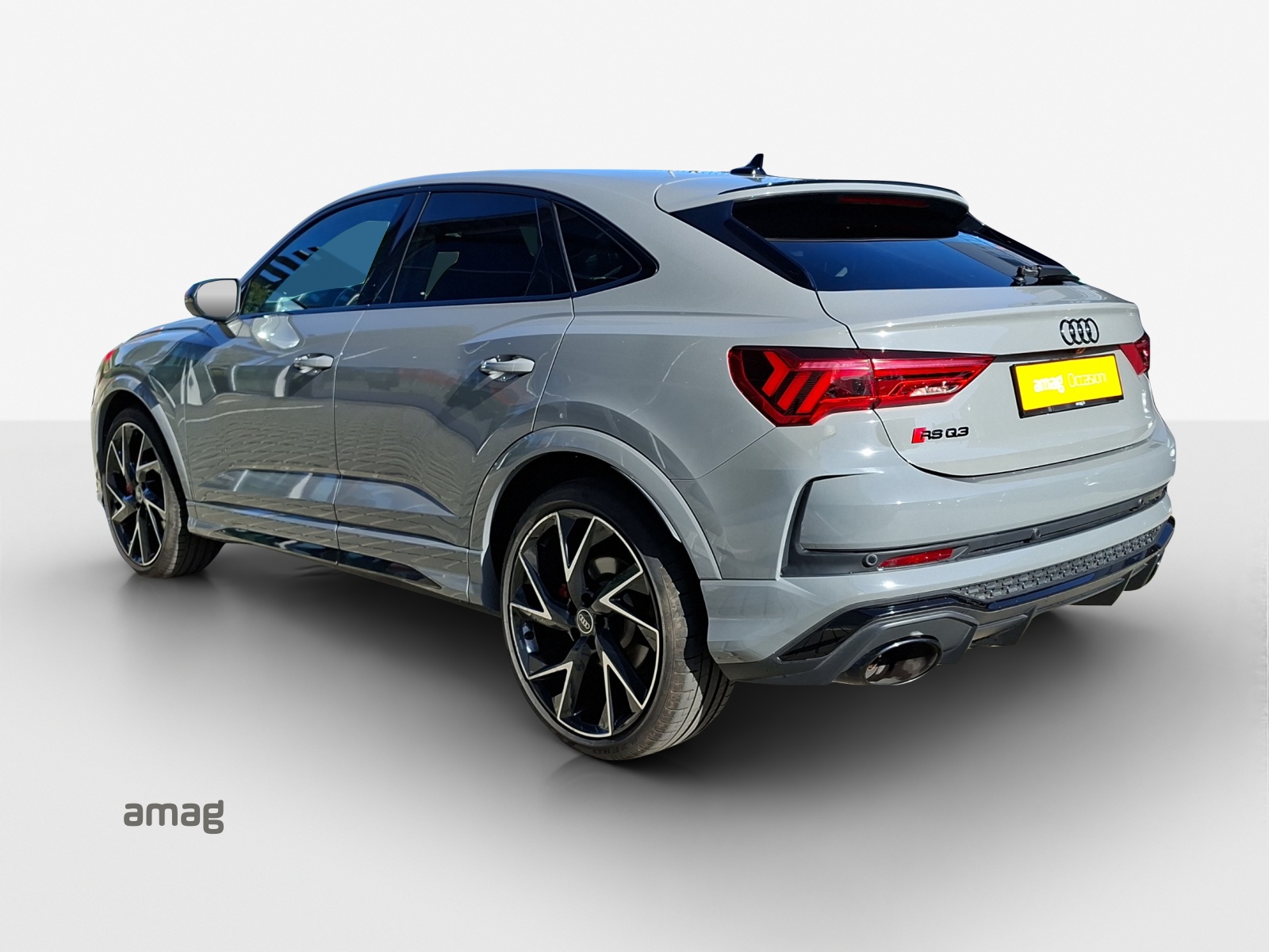AUDI RS Q3 Sportback quattro S tronic-image-2