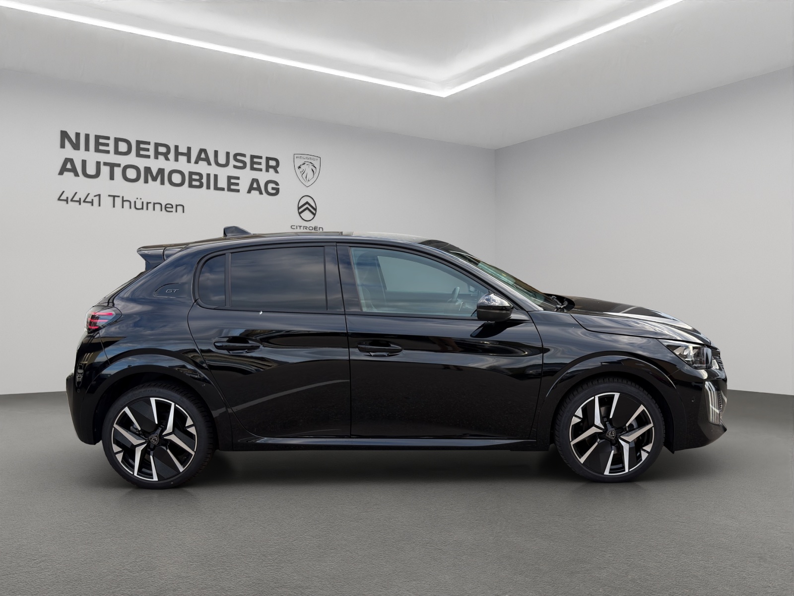 PEUGEOT 208 1.2 Hybrid GT-image-1