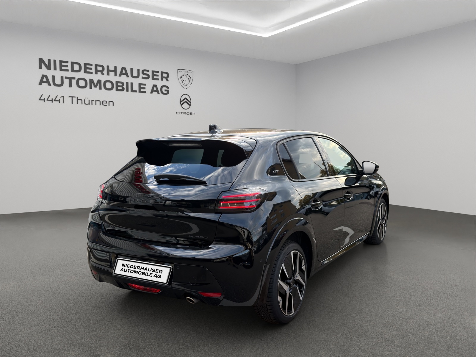 PEUGEOT 208 1.2 Hybrid GT-image-2