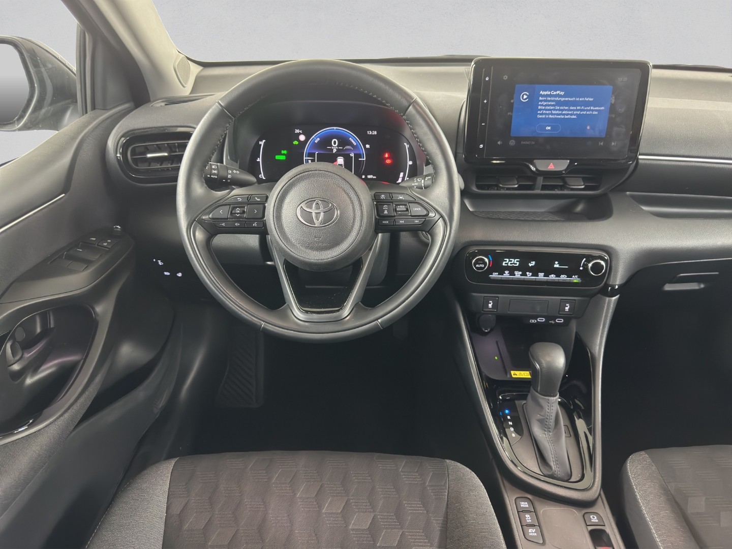 TOYOTA Yaris 1.5 Trend e-CVT-image-9