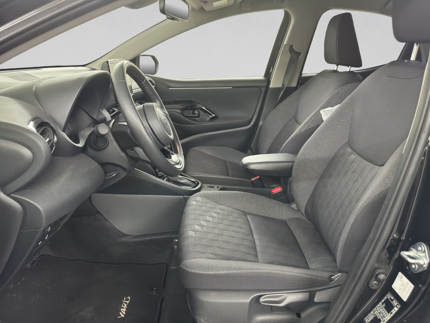 TOYOTA Yaris 1.5 Trend e-CVT-image-7