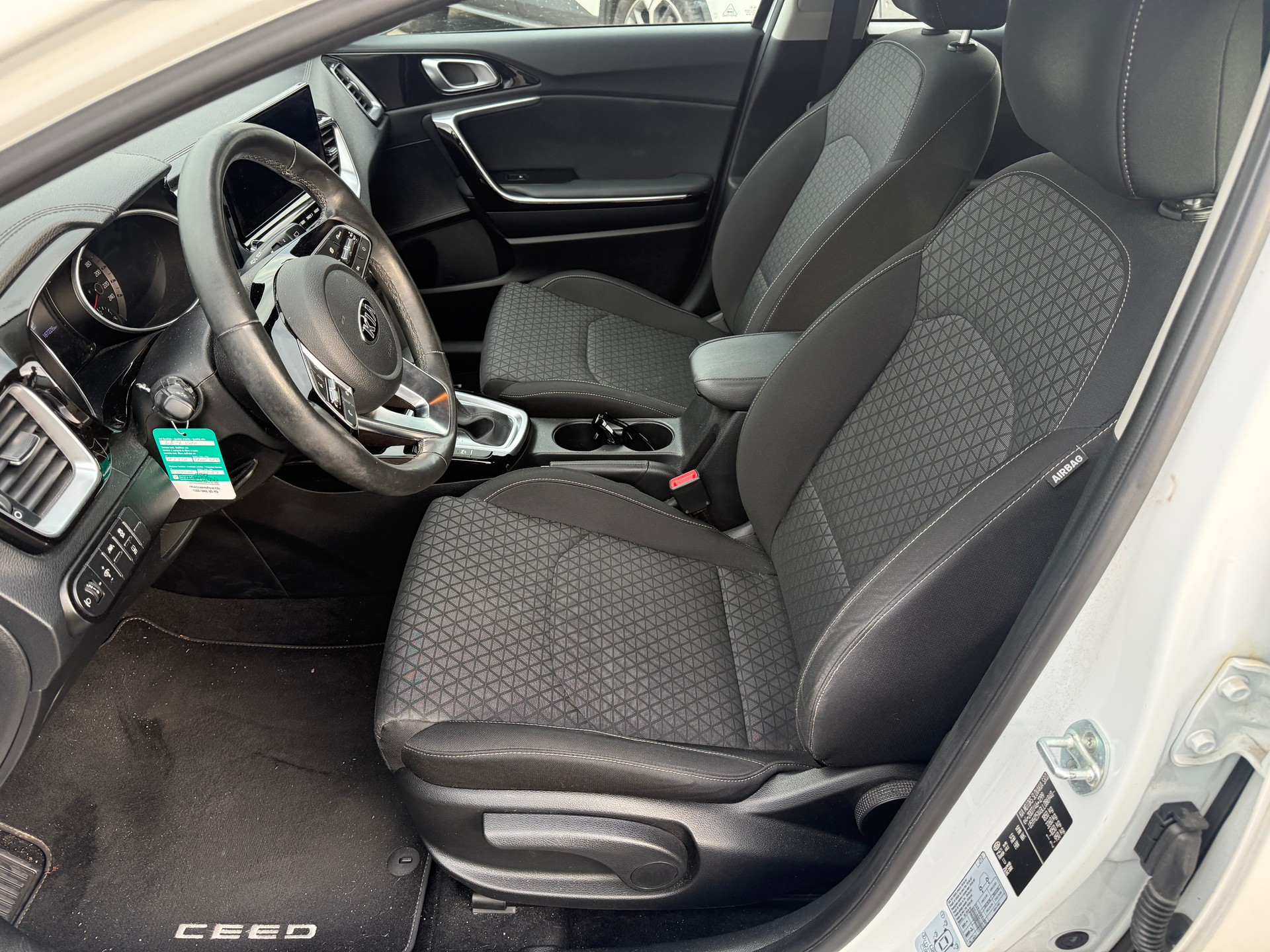 KIA Ceed 1.4 T-GDi Style DCT-image-6