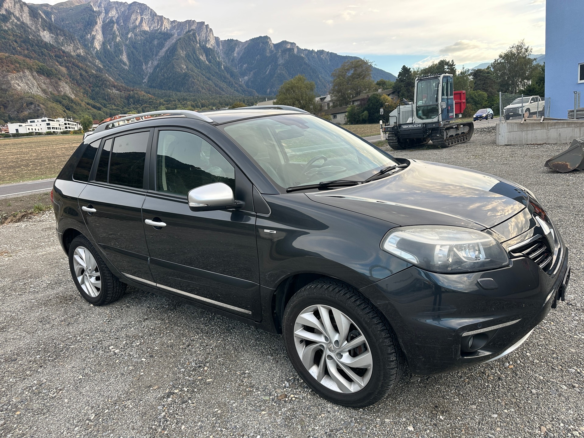 RENAULT Koleos 2.0 dCi Swiss Edition 4x4 Automatic-image-8