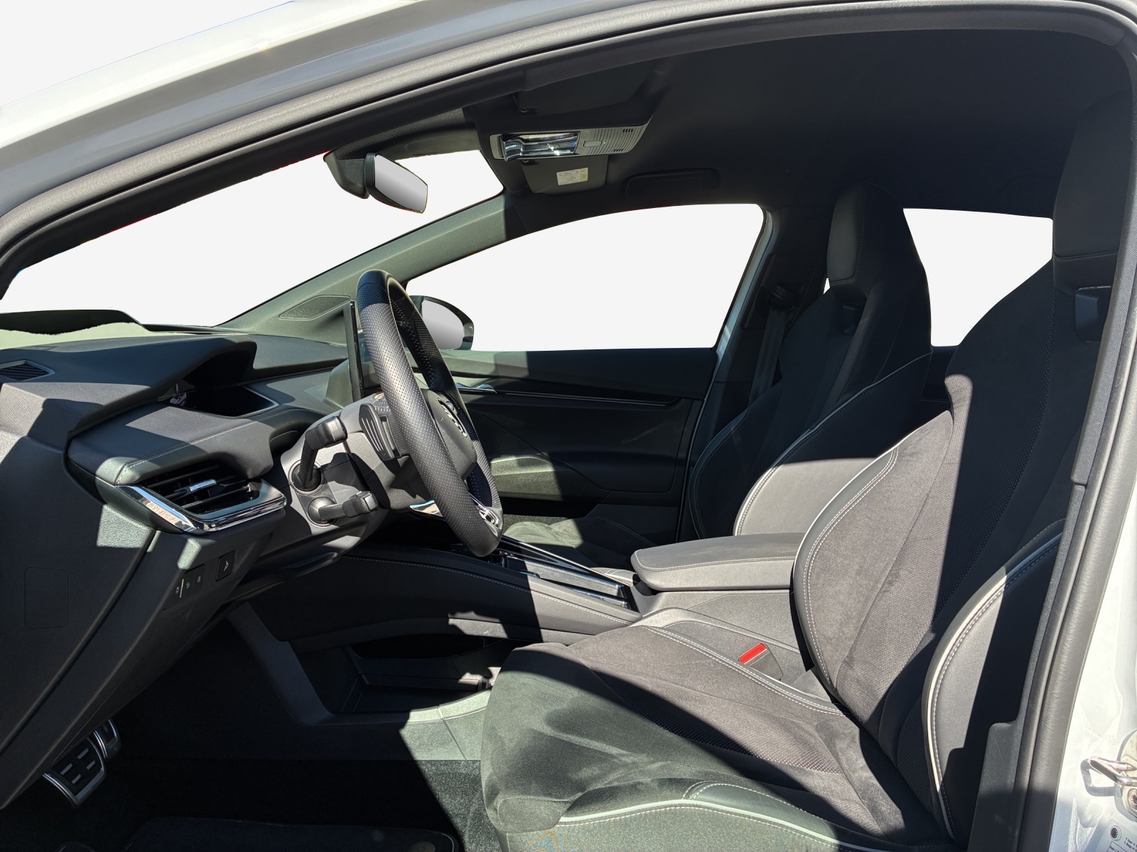 SKODA Enyaq iV 80x SportLine-image-8