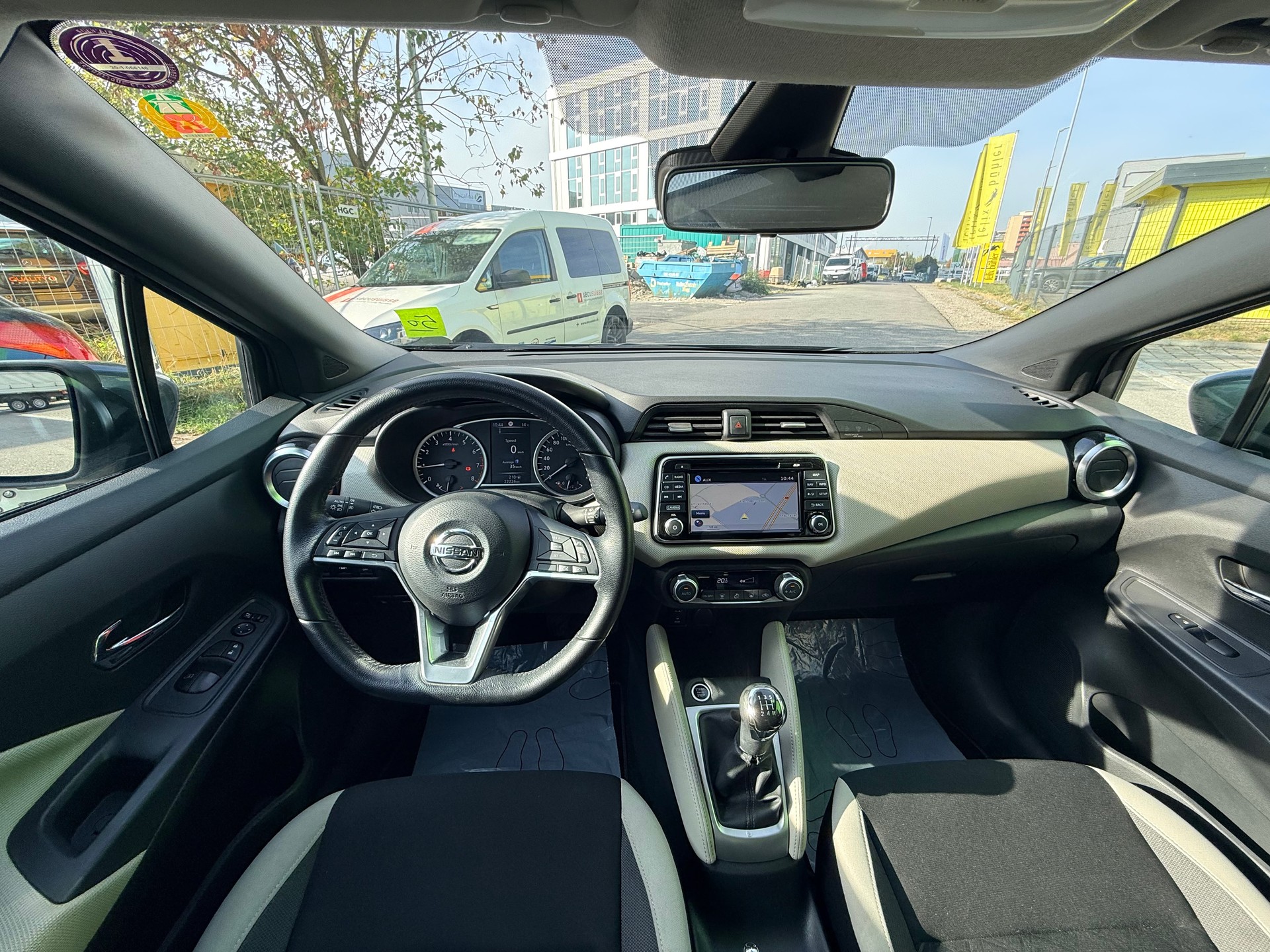 NISSAN Micra 0.9 IG-T N-Way-image-4