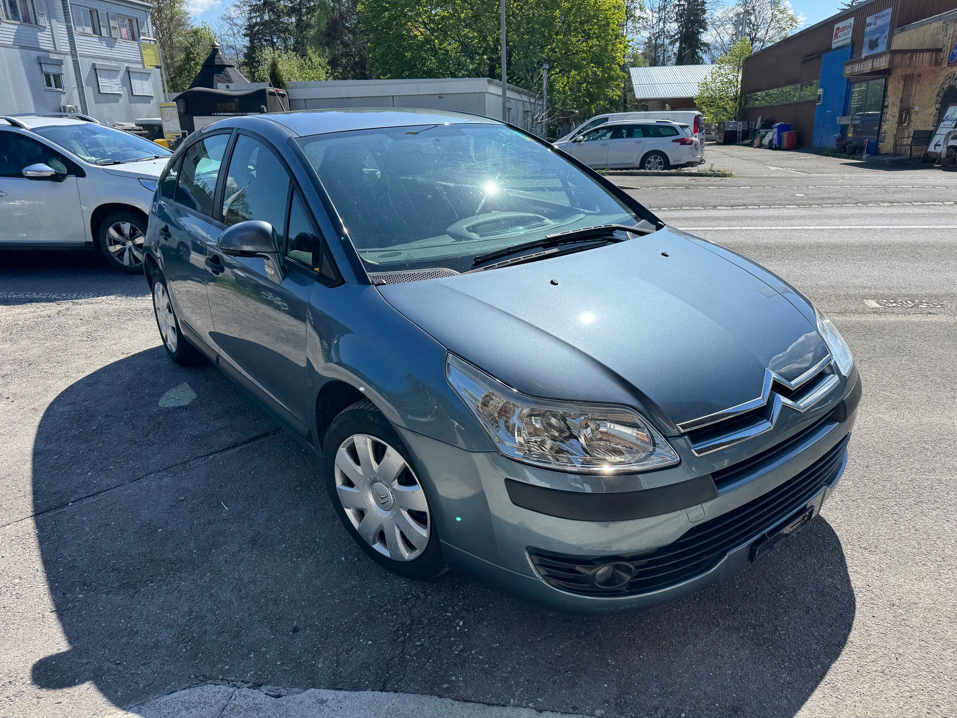 CITROEN C4 Berline 1.6i 16V SX-image-1