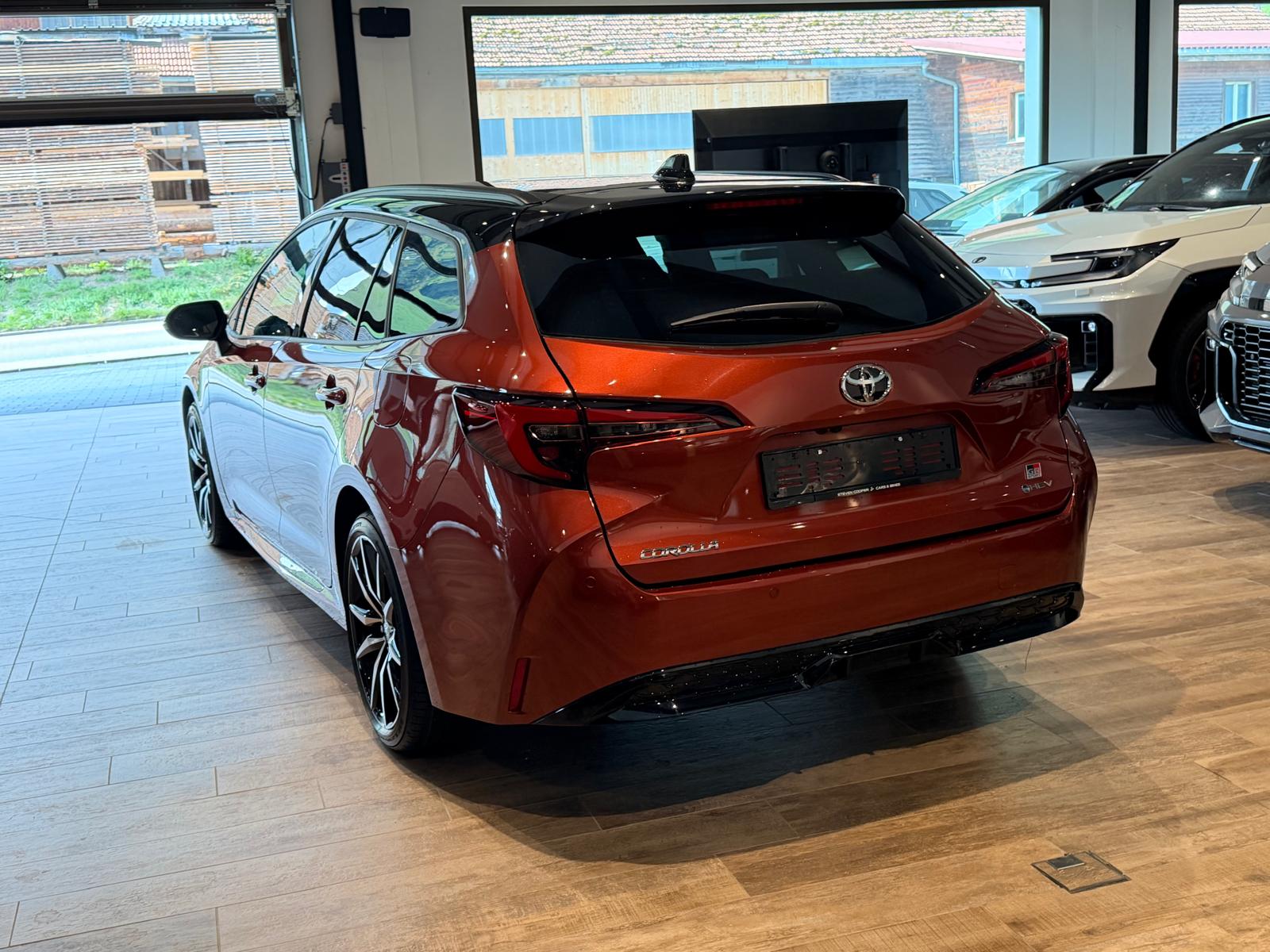 TOYOTA Corolla 2.0 HSD GR Sport e- CVTđ„8-fachđ„15 Jahre Garantieđ„-image-5