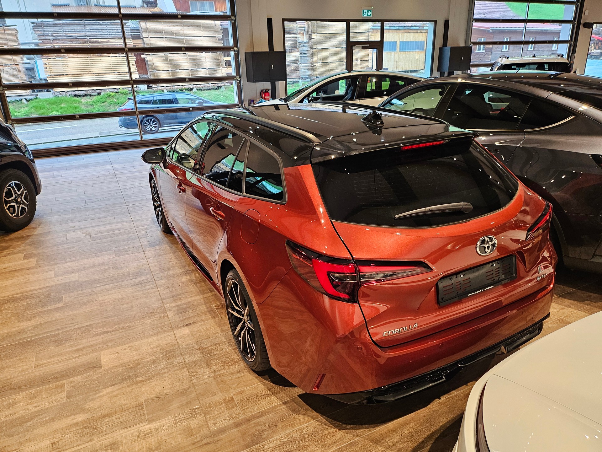 TOYOTA Corolla 2.0 HSD GR Sport e- CVT🔥8-fach🔥15 Jahre Garantie🔥-image-3