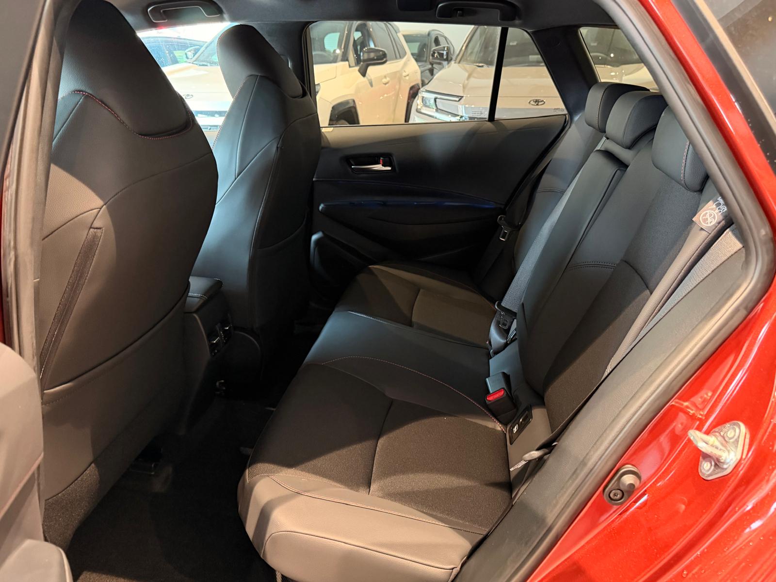 TOYOTA Corolla 2.0 HSD GR Sport e- CVTđ„8-fachđ„15 Jahre Garantieđ„-image-10