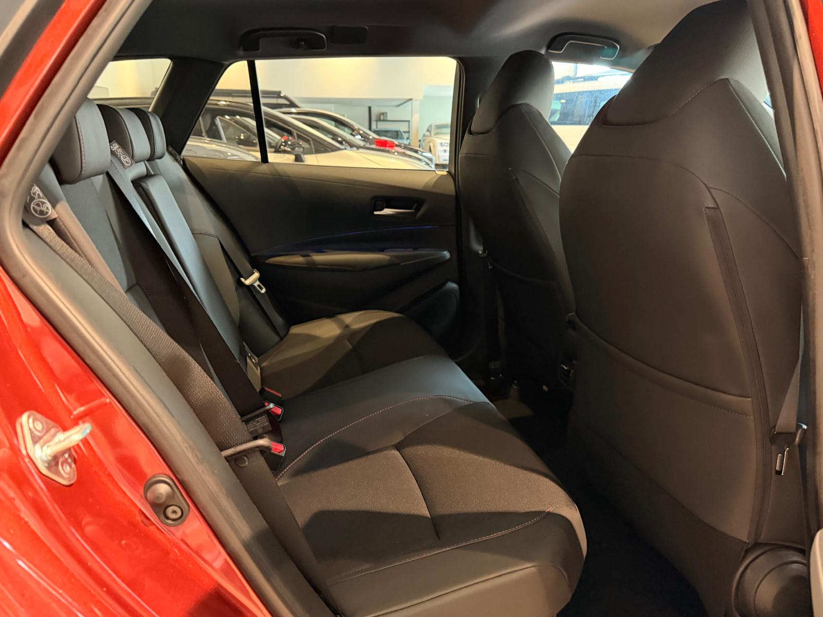 TOYOTA Corolla 2.0 HSD GR Sport e- CVTđ„8-fachđ„15 Jahre Garantieđ„-image-16