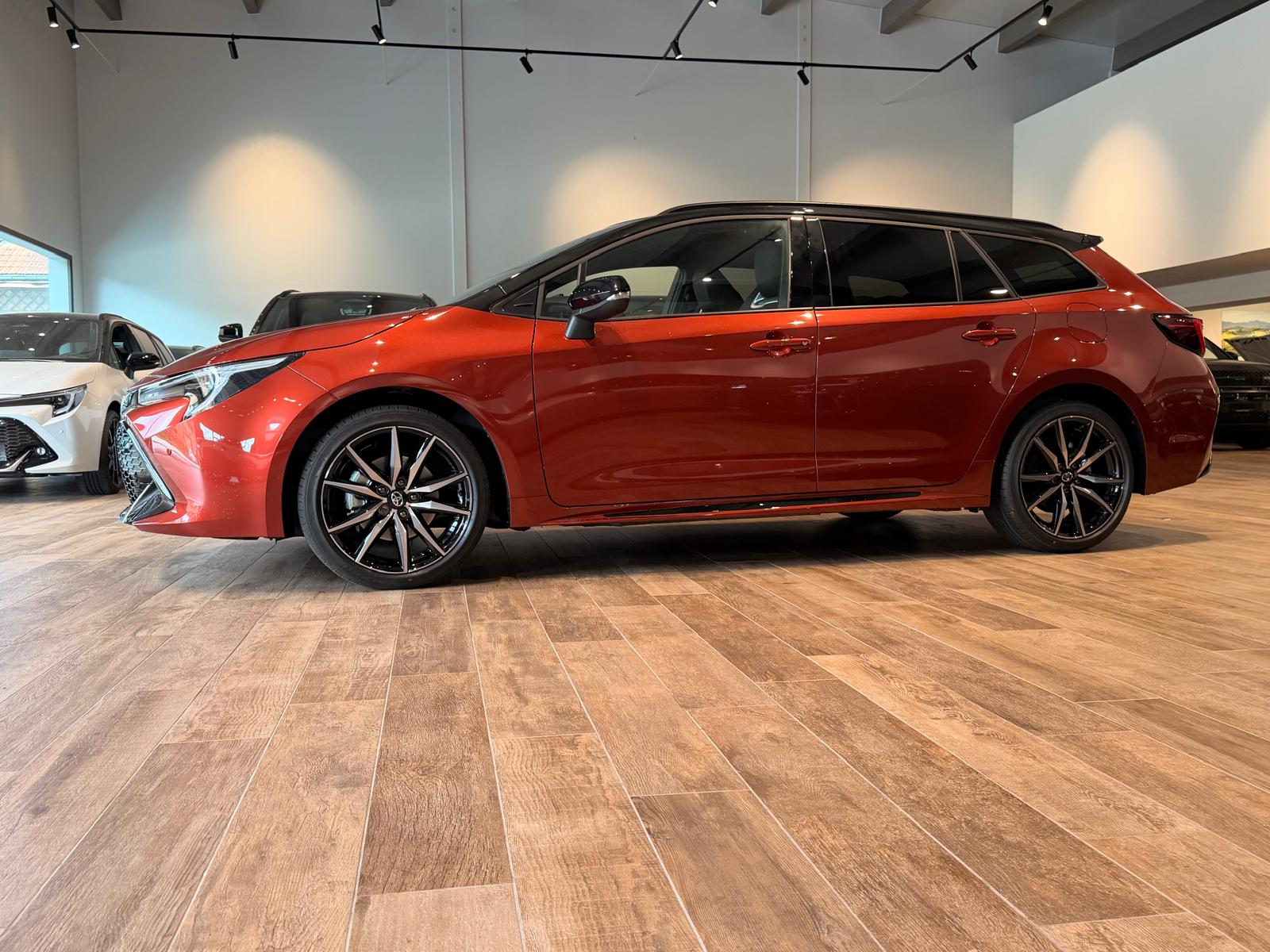 TOYOTA Corolla 2.0 HSD GR Sport e- CVTđ„8-fachđ„15 Jahre Garantieđ„-image-8
