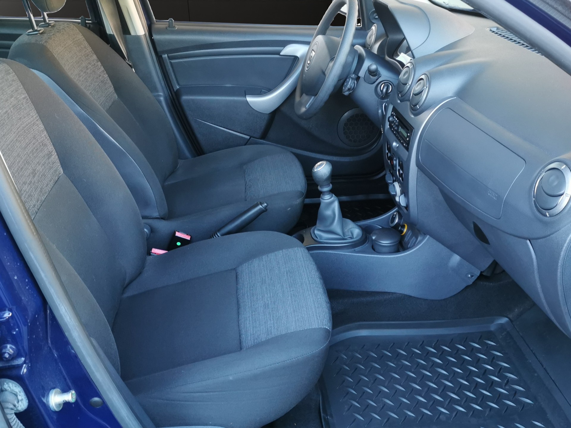 DACIA Duster 1.6 4x4-image-12