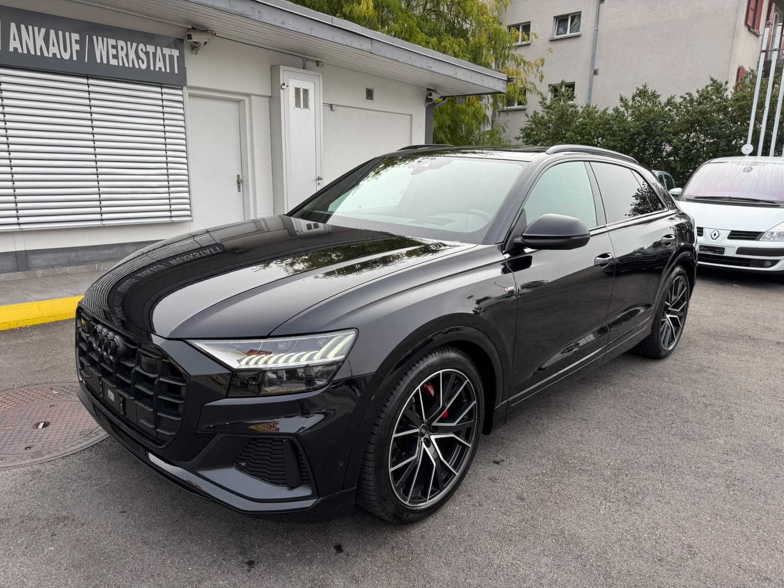 Car photo