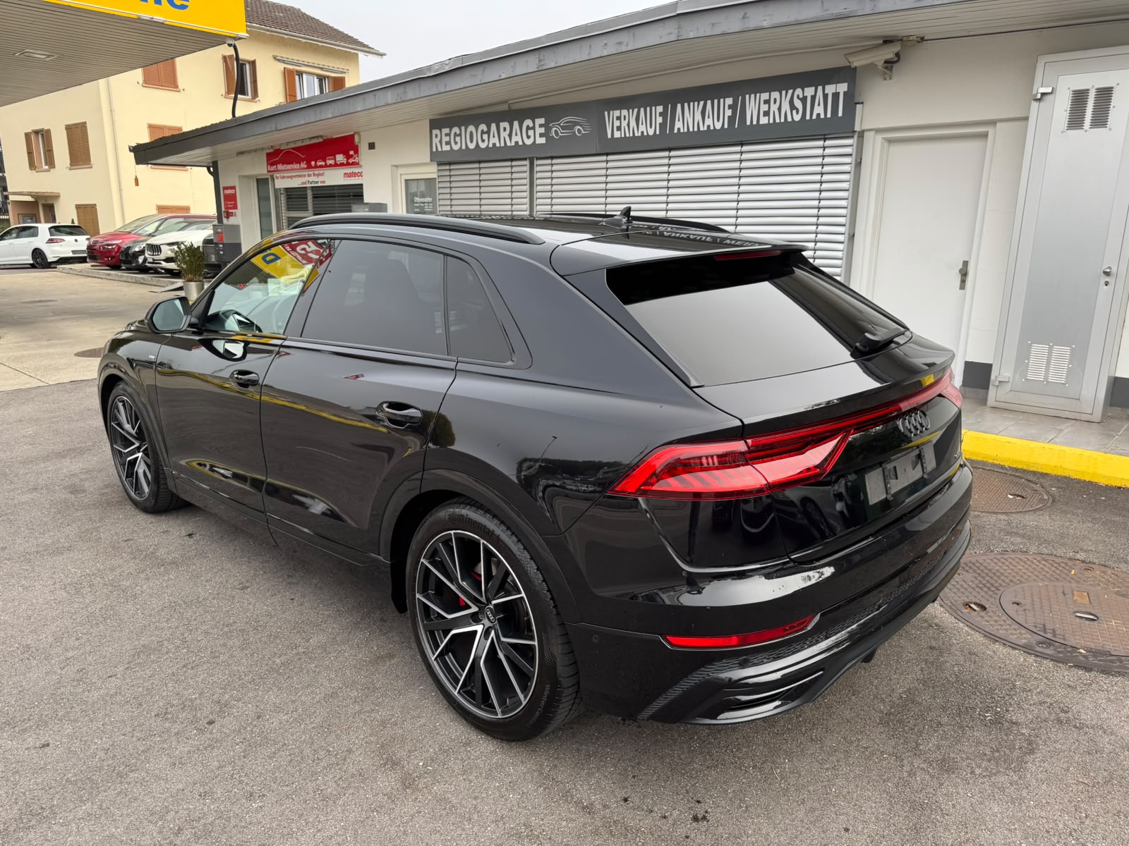 AUDI Q8 50 TDI Black Edition quattro tiptronic-image-3
